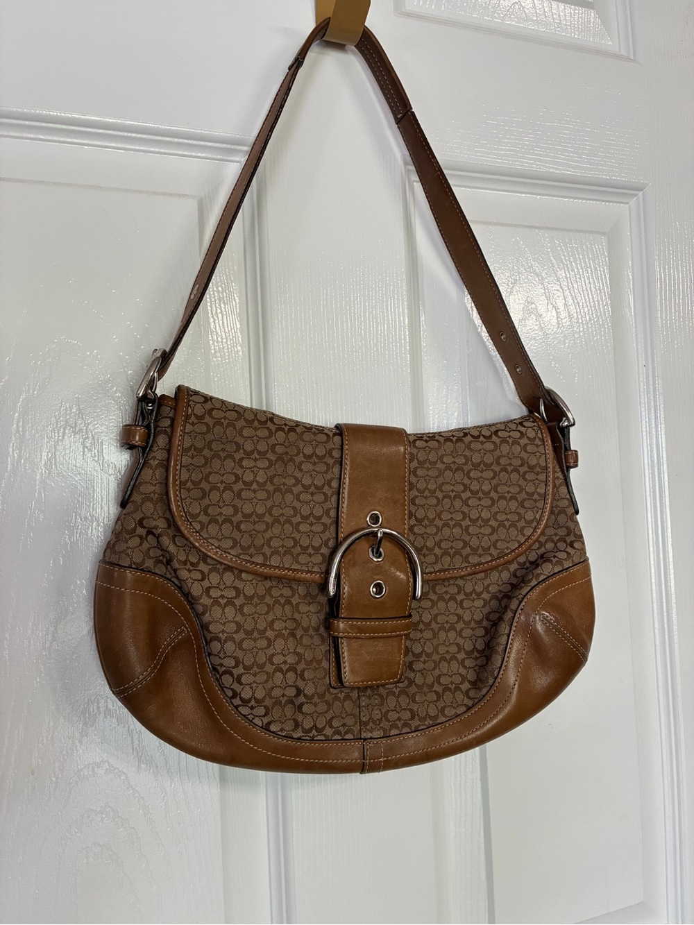 Vintage Y2K 2004 Coach Soho 6808 Signature Flap Shoulder Bag Brown